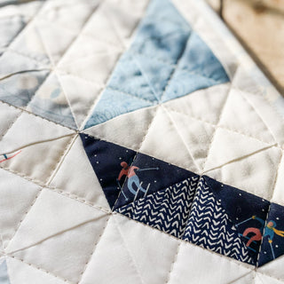 Peek-a-Boo Pinwheels Mini Quilt Pattern (Download)