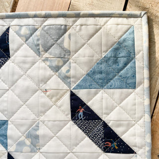 Peek-a-Boo Pinwheels Mini Quilt Pattern (Download)