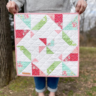 Peek-a-Boo Pinwheels Mini Quilt Pattern (Download)